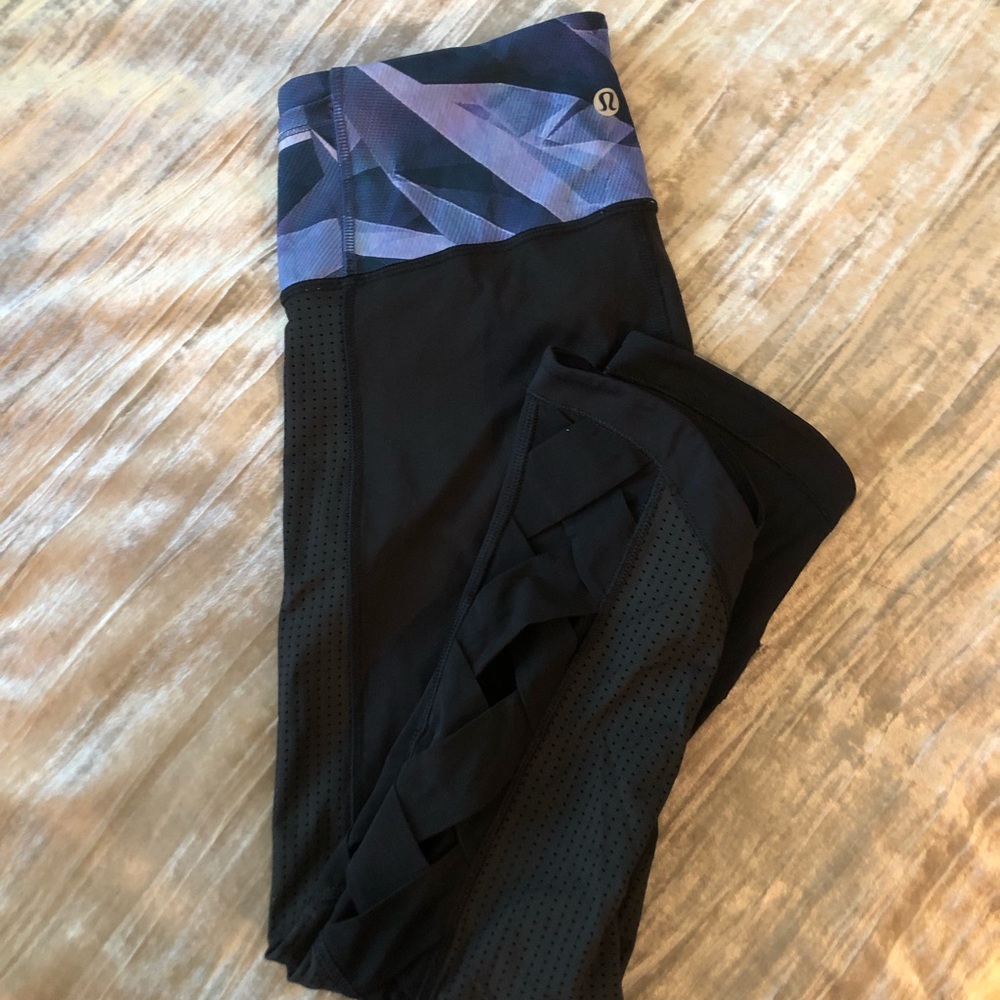 Lululemon crops
